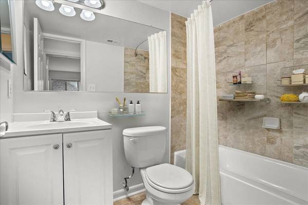 Washington Beyond Ordinary Br Ba 900 Sq - Room for Rent