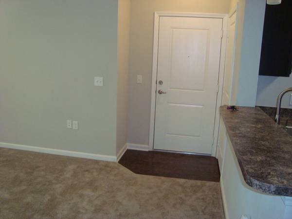 Mccomb Make River Park Apartments Your - Room for Rent