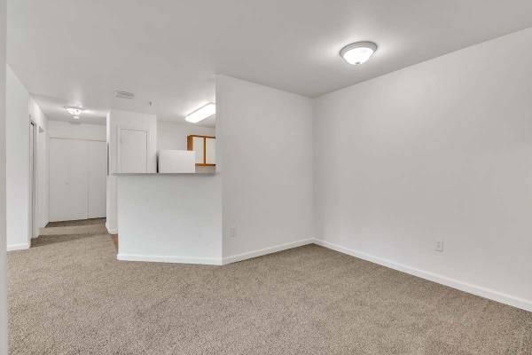 Everett Apply Now Limited Availability - Room for Rent