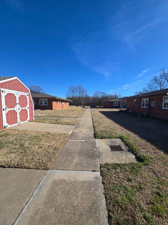 Sarcoxie Sarcoxie Rental Housing - Room for Rent