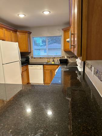 Miami Rooms For Rent - Room for Rent