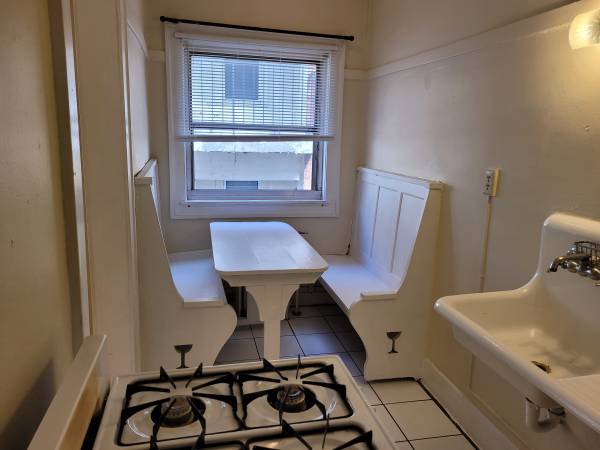Milwaukee Super Cute Downtown Mke - Room for Rent