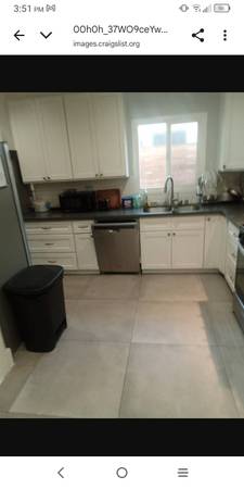 Students ready to go to college tour our house today - rooms &amp; shares - apartment room roommate 