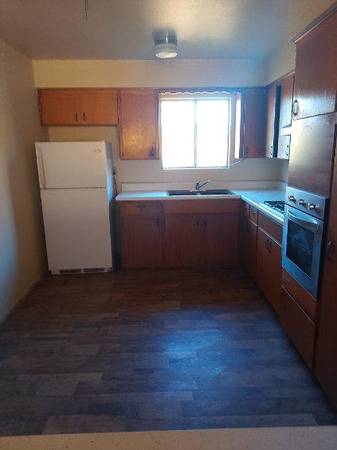 Sun Valley Nice One Bedroom Apartments - Room for Rent