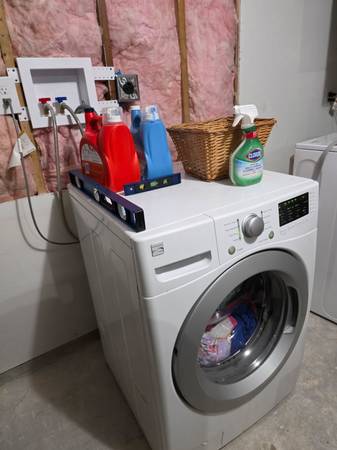 Ledyard Rooms In Home - Room for Rent