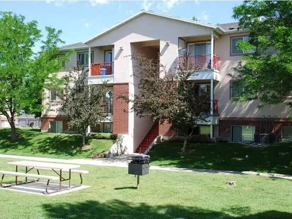 Logan Looking For Beautiful Space Youve - Room for Rent