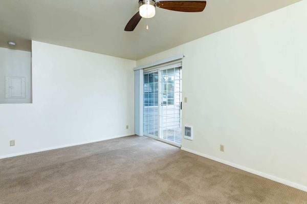 Bend Effortless Commute From This Br Ba - Room for Rent