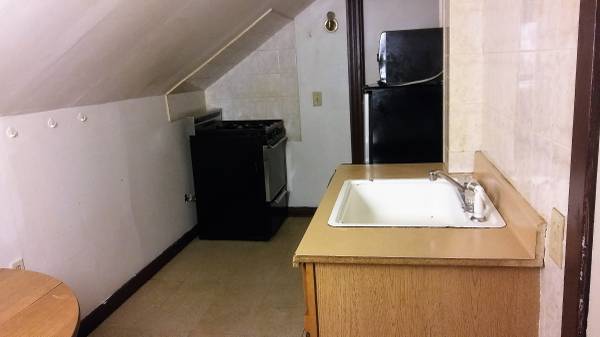 Schenectady Fine Bedroom Apartment - Room for Rent