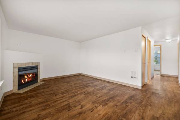 Bend Bedroom Bath Free Parking 24 Gym - Room for Rent