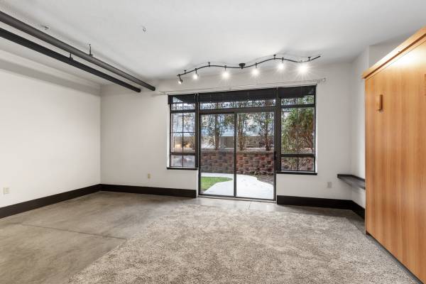 Grand Rapids Bedroom Apartment Downtown - Room for Rent