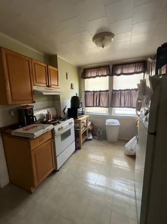 Harrison 2br On Williams St Laundry Nr - Room for Rent