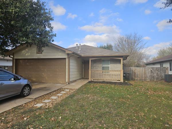 $700 All bills paid, private Rooms- bath for rent